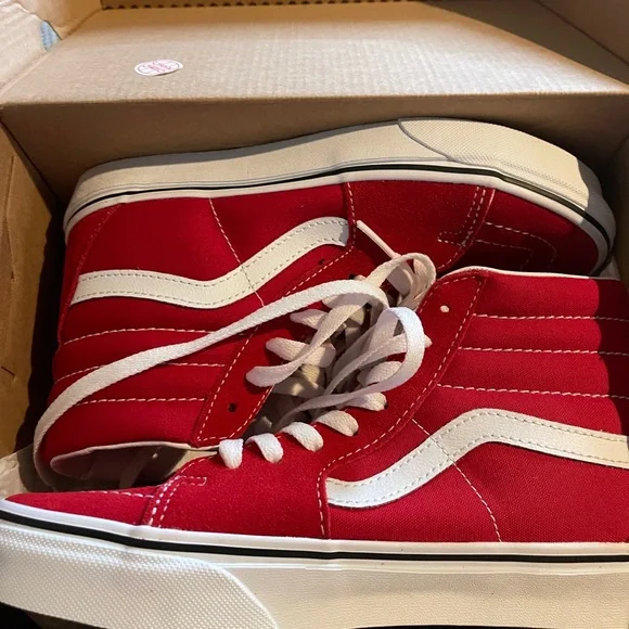 NEVER WORN!! vans Sk8-hi red with suede detail size 6.5 - Picture 5 of 6